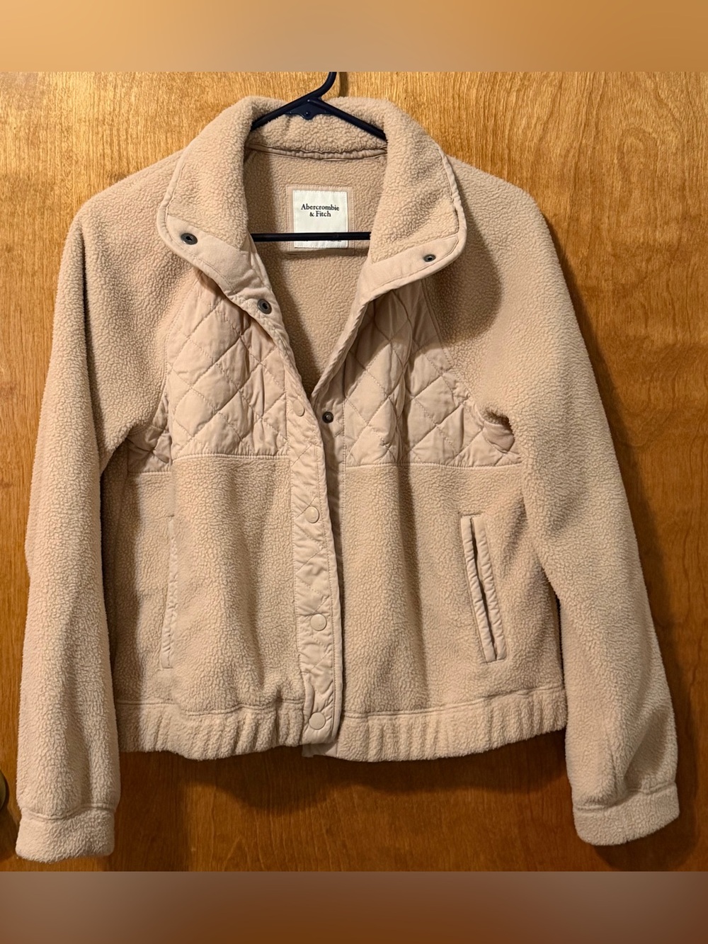 A&F Women’s Camel Quilted Snap Fleece Jacket-Fleece Lined Sleeves-Inside Pockets